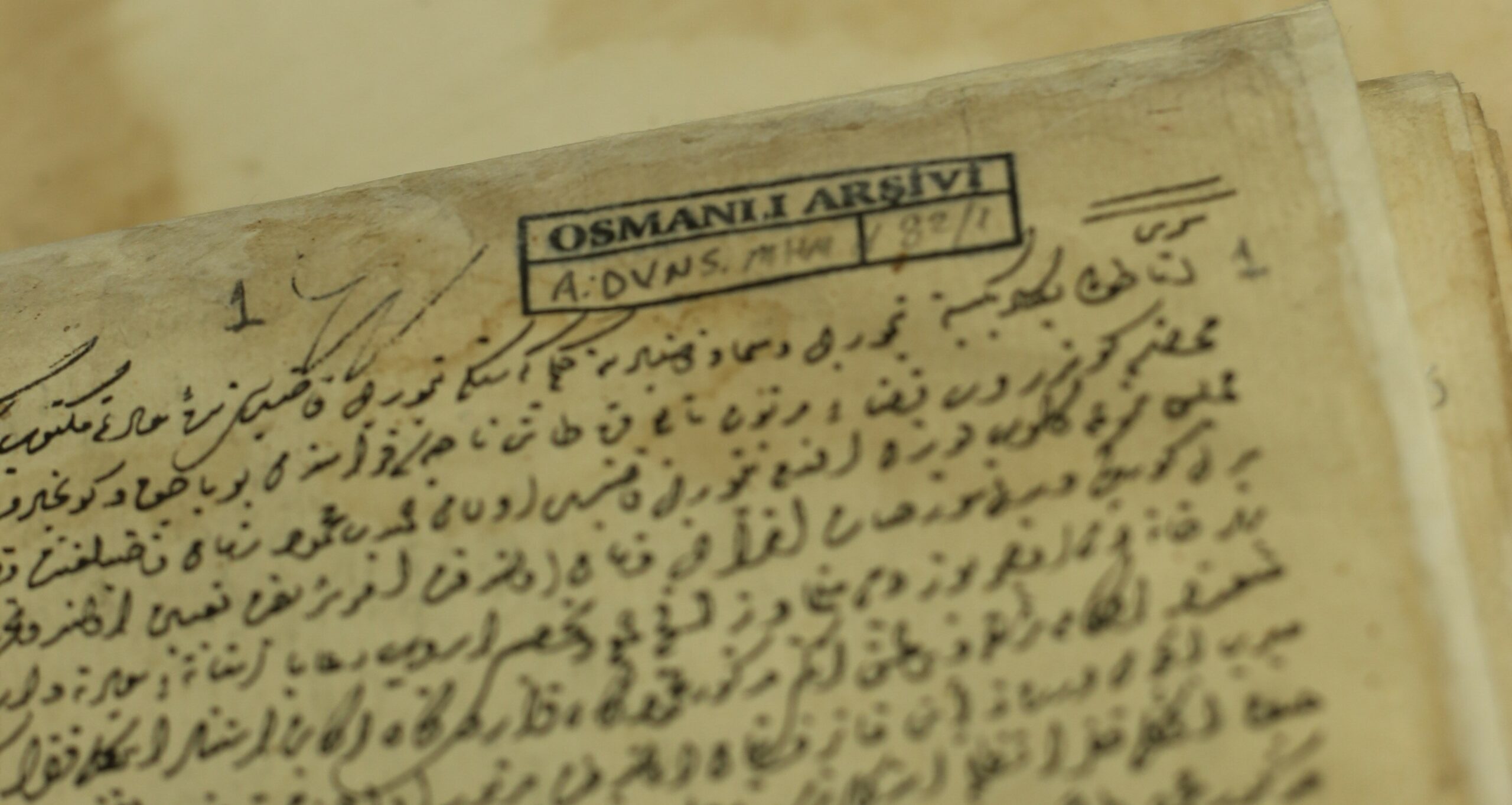PALEOGRAFYA :Eski yazı ilmi.